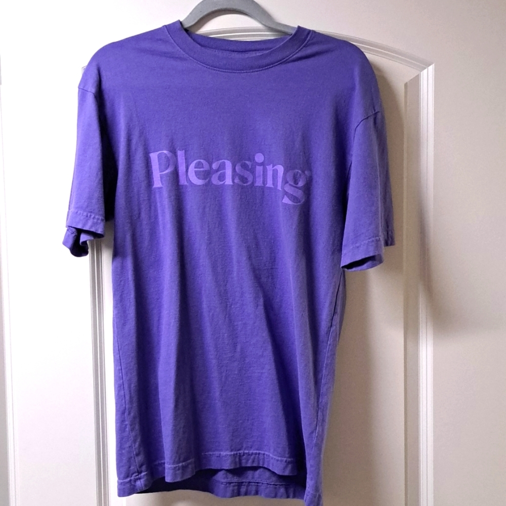 Pleasing T shirt. Size small, purple